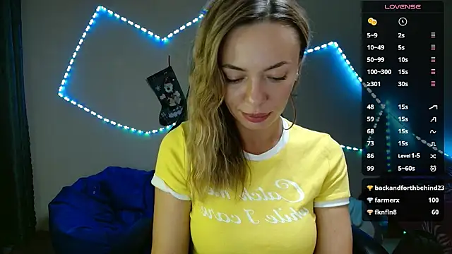 Daria Spring online show from 01.06.25