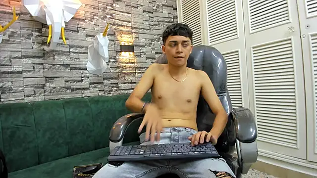 DamiBright online show from 10.13.25