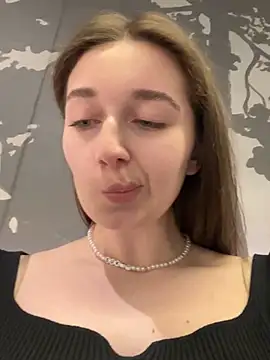 UnaMiuMiu online show from 01.21.25