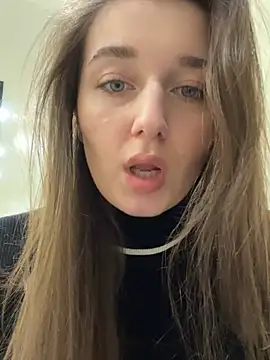 UnaMiuMiu online show from 01.23.25