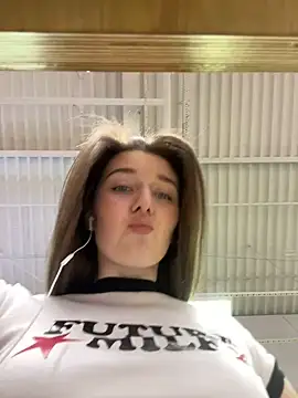 UnaMiuMiu online show from 01.29.25