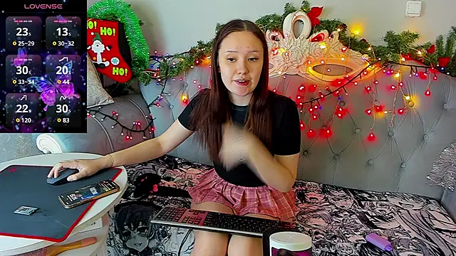 MiriaamWhite online show from 12.31.24