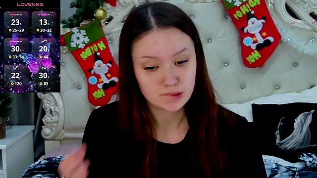 MiriaamWhite online show from 01.04.25