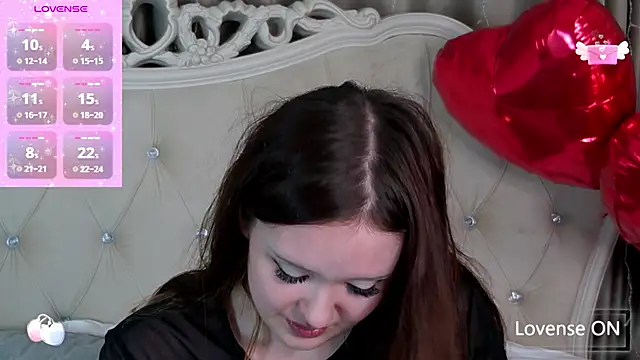 MiriaamWhite online show from 02.07.25