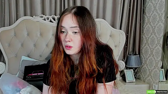 MiriaamWhite online show from 09.13.25