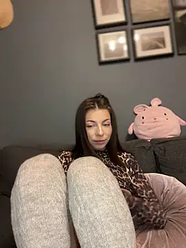 Mia Ethan online show from 12.03.24