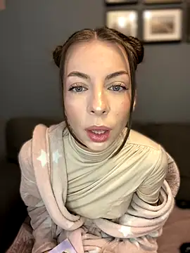 Mia Ethan online show from 12.04.24