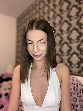Mia Ethan online show from 12.08.24