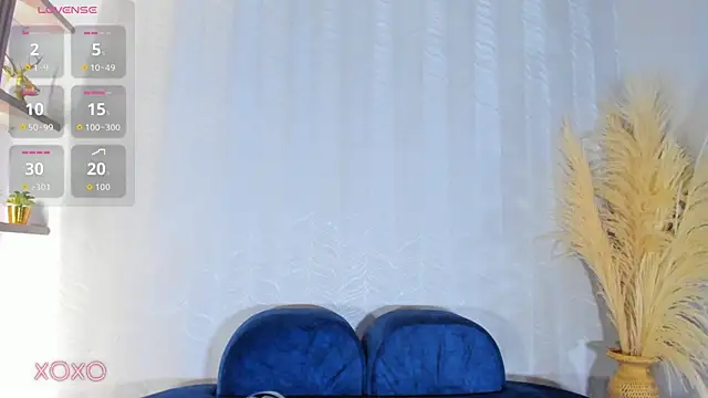 Snapshot of Alahia_Dangelo chatting on 05.26.26 Alahia Dangelo online show from 05.26.26