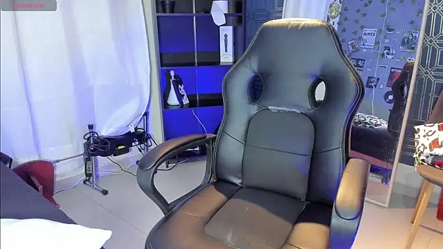  maria foxx  online show from 12.22.25