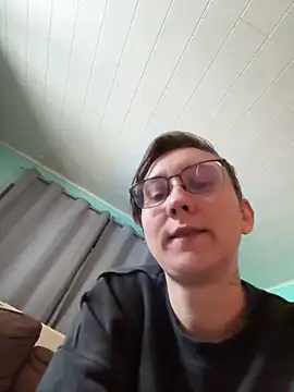 Tyra-Wild online show from 01.03.25