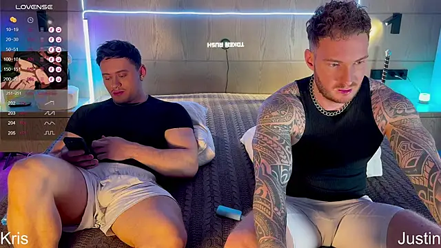 Snapshot of Justin_Hardy chatting on 10.04.25 Justin Hardy online show from 10.04.25