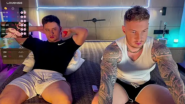 Snapshot of Justin_Hardy chatting on 10.25.25 Justin Hardy online show from 10.25.25