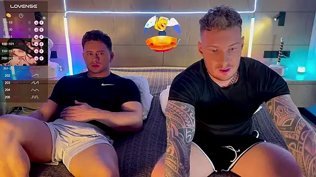 Snapshot of Justin_Hardy chatting on 10.26.25 Justin Hardy online show from 10.26.25