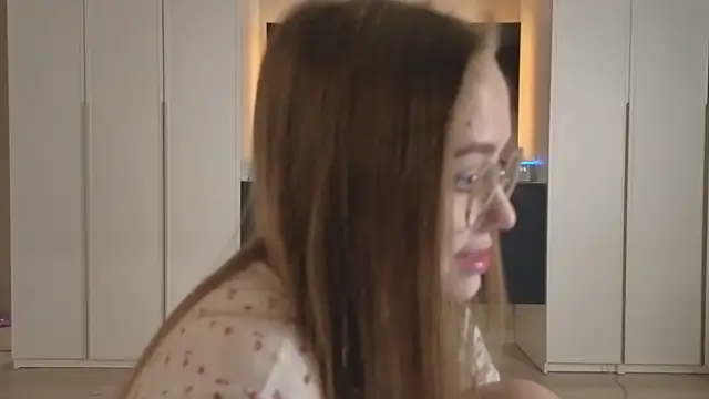 endlesssoffi online show from 11.20.25