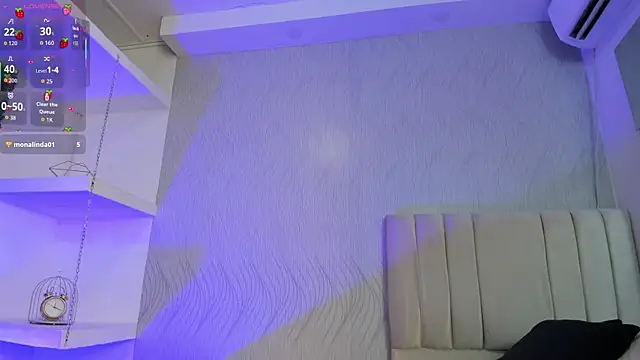 Snapshot of kayna_gomez chatting on 10.04.25 kayna gomez online show from 10.04.25