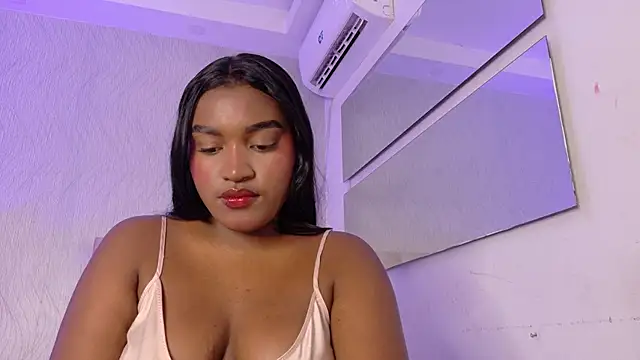 Snapshot of kayna_gomez chatting on 10.07.25 kayna gomez online show from 10.07.25