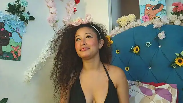 Snapshot of Milkdulce1 chatting on 05.21.26 Milkdulce1 online show from 05.21.26