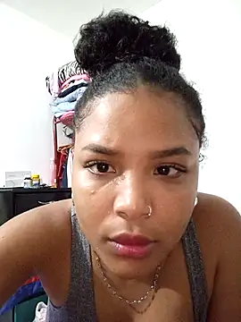 Snapshot of dulcesilvana10 chatting on 09.26.25 dulcesilvana10 online show from 09.26.25