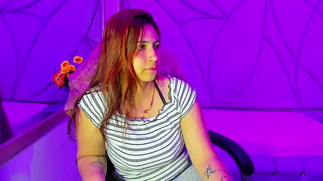 Snapshot of Tammy_Blackk chatting on 11.02.25 Tammy Blackk online show from 11.02.25