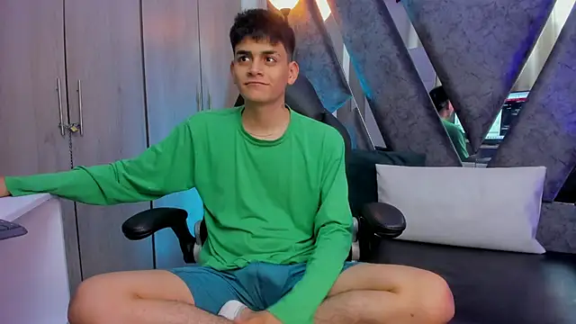 Yef Thin online show from 10.25.25