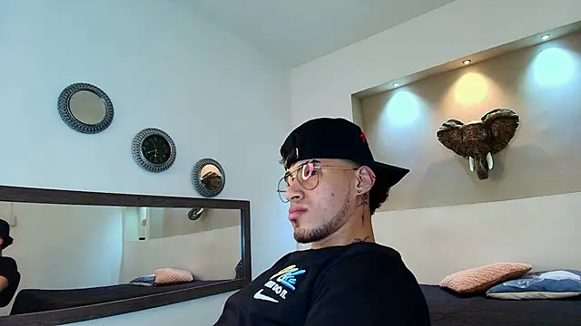 austin collinss online show from 02.12.25
