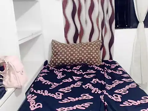 Nathalie Heartxoxo69 online show from 06.27.26