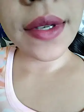 Snapshot of Anki-doll chatting on 10.09.25 Anki-doll online show from 10.09.25