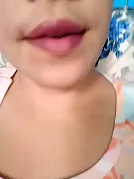 Snapshot of Anki-doll chatting on 06.12.26 Anki-doll online show from 06.12.26