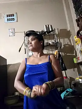 Snapshot of yoursweety09 chatting on 03.06.25 yoursweety09 online show from 03.06.25