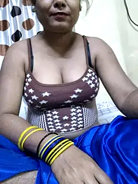 Snapshot of yoursweety09 chatting on 03.08.25 yoursweety09 online show from 03.08.25