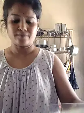 Snapshot of yoursweety09 chatting on 03.11.25 yoursweety09 online show from 03.11.25