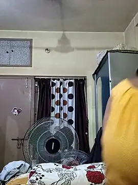 Snapshot of yoursweety09 chatting on 03.16.25 yoursweety09 online show from 03.16.25