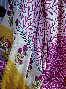 Snapshot of yoursweety09 chatting on 09.19.25 yoursweety09 online show from 09.19.25