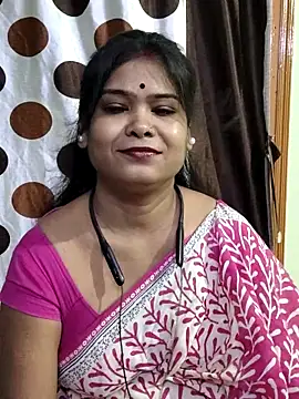 Snapshot of yoursweety09 chatting on 10.07.25 yoursweety09 online show from 10.07.25