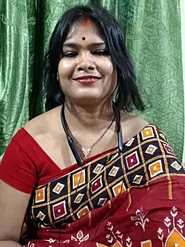 Snapshot of yoursweety09 chatting on 10.25.25 yoursweety09 online show from 10.25.25