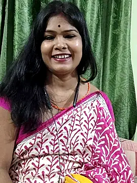 Snapshot of yoursweety09 chatting on 11.05.25 yoursweety09 online show from 11.05.25