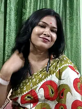 Snapshot of yoursweety09 chatting on 11.07.25 yoursweety09 online show from 11.07.25