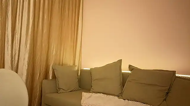 Alisia Mars online show from 11.13.25