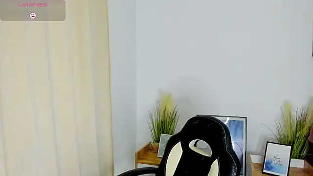 MissJudith online show from 11.29.25