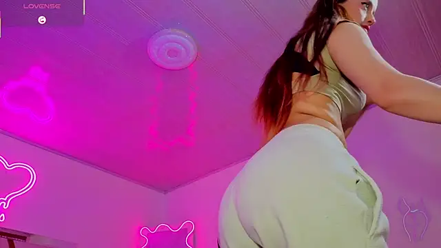 Laylafoxy tay online show from 09.18.25