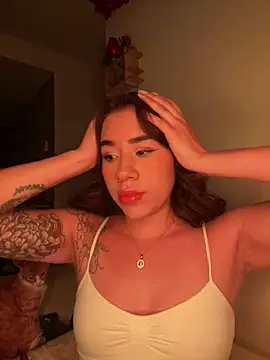Snapshot of Im_Valen_Cute chatting on 04.25.26 Im Valen Cute online show from 04.25.26