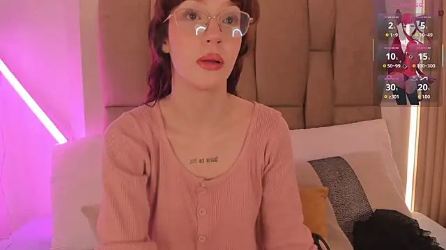 Snapshot of Nastya_Fantasy chatting on 10.13.25 Nastya Fantasy online show from 10.13.25