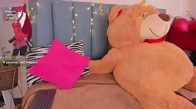 Amber  Sanchez online show from 12.13.24
