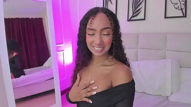 Amber  Sanchez online show from 01.21.25