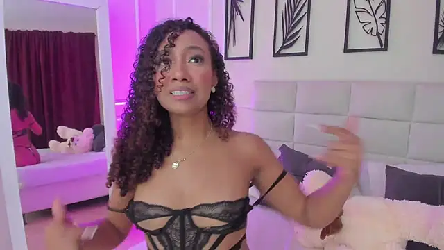Amber  Sanchez online show from 03.04.25