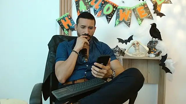 Reiko 85  online show from 10.10.25