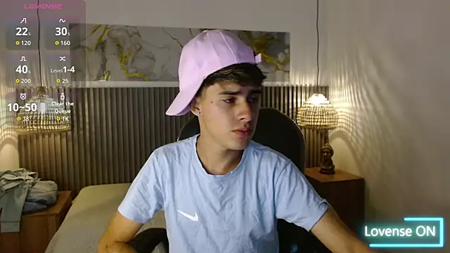 Dyla n18 online show from 10.06.25