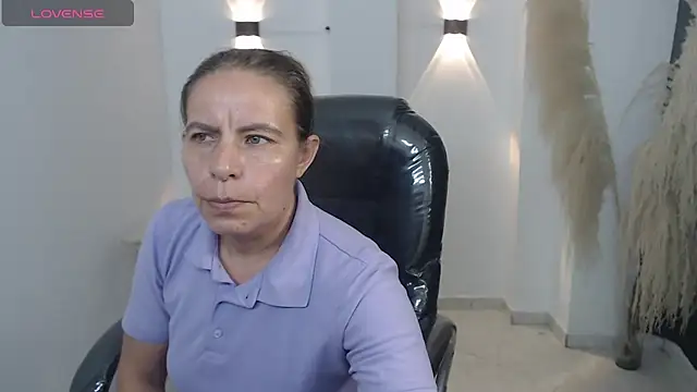 Milf karlye online show from 12.19.25