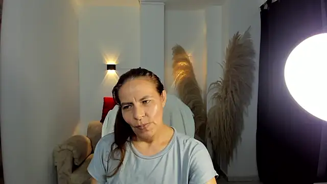 Milf karlye online show from 02.04.26